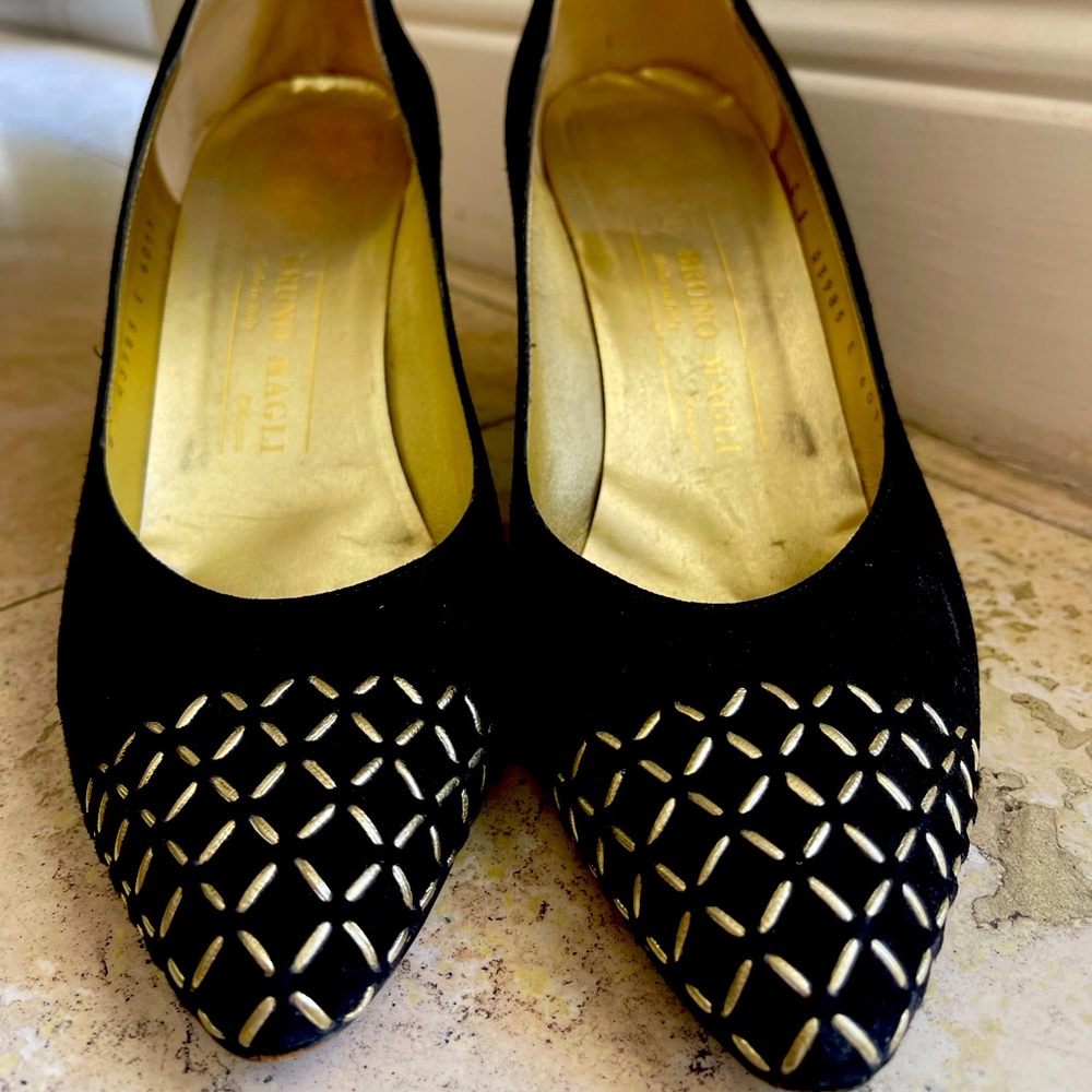 Bruno Magli 3 inch pumps. Suede and leather. Size 8.
